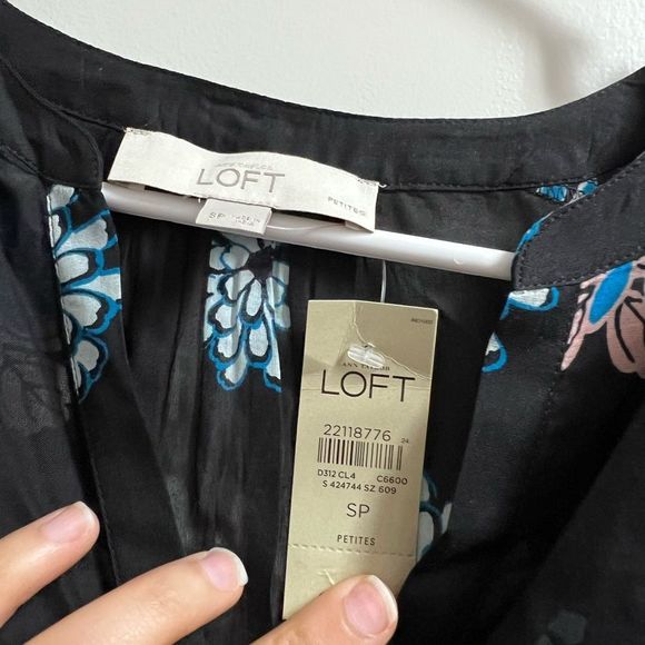 Ann Taylor Loft Black Blue Multi Color Floral Sheer Blouse Size Small Petite - Picture 7 of 10
